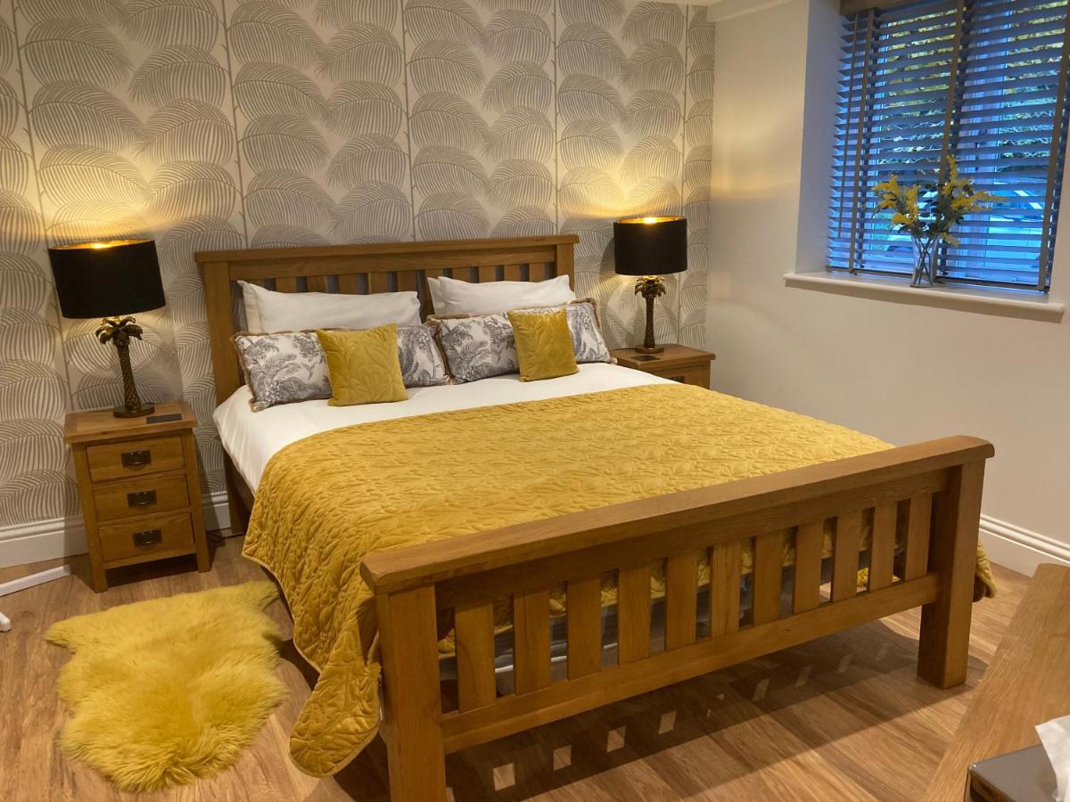 Streamside Apartments Yeovil Exteriér fotografie